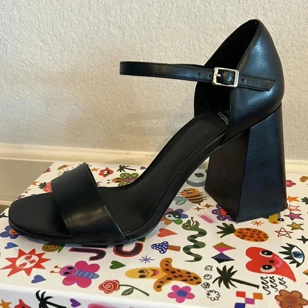 Jeffrey Campbell Chunky Heel Sandal - Picture 4 of 8